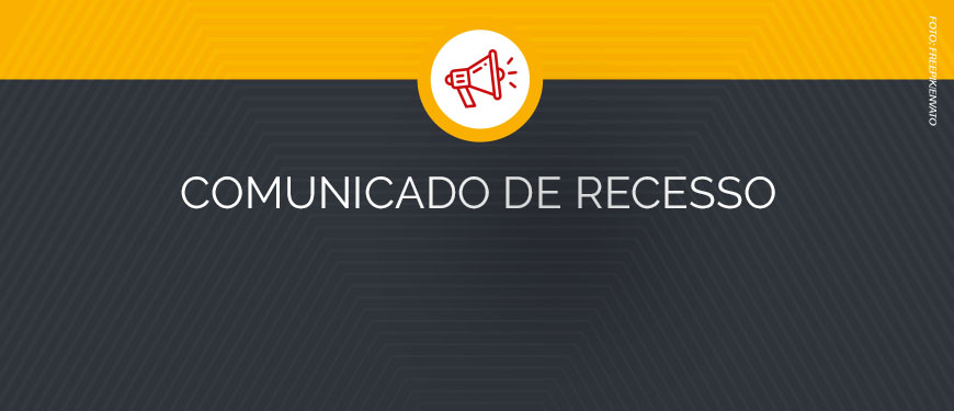 Imagem Acessível: Arte gráfica em tons de amarelo e preto com um calendário e uma caneta dourada ao fundo. No centro, um ícone de megafone em destaque e o título “Comunicado de Recesso”. O texto informa que os atendimentos presenciais e online do SINJUS estarão suspensos de 5 a 8 de dezembro, devido à atividade interna e ao feriado de Nossa Senhora da Conceição, com retorno no dia 9. No rodapé está o logotipo do SINJUS-MG.