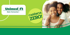 Card promocional com fundo verde e branco. No topo, o logotipo da Unimed Belo Horizonte. À direita, há a foto de duas mulheres negras sorridentes, uma abraçando a outra.