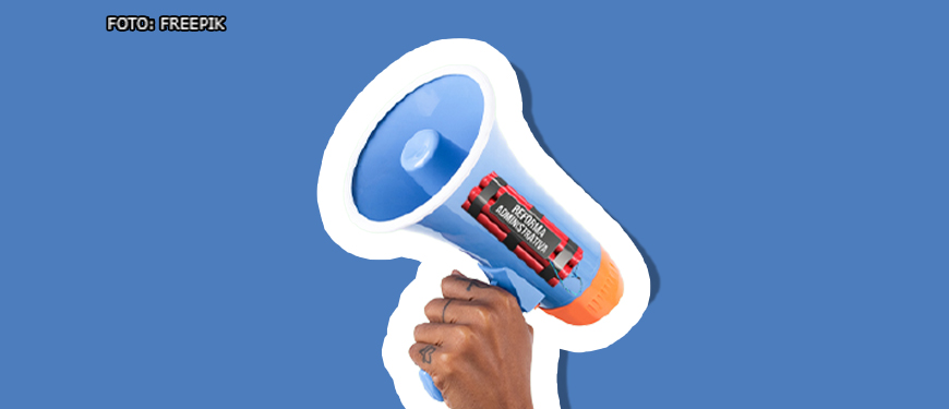fundo azul com destaque ao centro para uma mão segurando um megafone apontado para o alto.