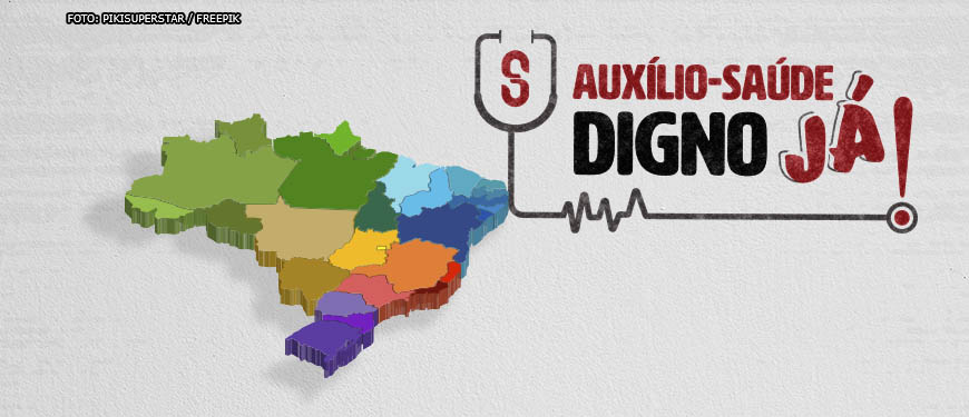 Imagem com fundo branco texturizado, com aplicação do mapa do Brasil com divisão de estados com diversas cores, ao redor se vê o logo do Auxílio Saúde.