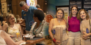 A imagem reúne dois registros da confraternização do NAP e do NPD do SINJUS, em um ambiente descontraído, com pessoas sorrindo e interagindo em mesas. Na parte superior, o diretor Alex Aguiar cumprimenta duas filiadas com um abraço amistoso. Na parte inferior, a diretora Janaína Torres aparece ao lado de duas filiadas, todas sorridentes e segurando lembranças do evento.