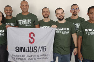 Dirigentes do SINJUS junto com Wagner Ferreira durante evento de filiação ao PV