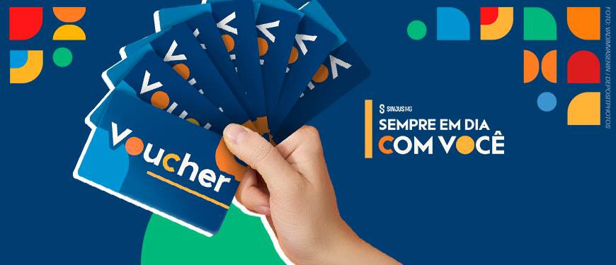 A imagem mostra no centro da uma mão segurando vários cartões azuis com a palavra “voucher” escrita em branco e laranja. Abaixo, em destaque, o texto “Confira os ganhadores do sorteio do Mês do Servidor”. O design transmite dinamismo e celebração. O slogan “Sempre em dia com você” se encontra no topo, sobre fundo azul com formas geométricas coloridas nas cores verde, laranja, vermelho e amarelo. --