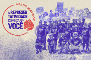 Imagem com fundo bege texturizado e uma composição gráfica em roxo e vermelho, com fotos de protestos em que o SINJUS marcou presença. No topo, aparece a mensagem “Mês do Servidor” e a frase “A representatividade começa com você”, acompanhada de um ícone de uma mão com o dedo indicador apontando para a frente.