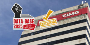 A imagem ao fundo mostra o prédio do TJMG visto de baixo, contra um céu azul. Sobre a imagem, há o selo da Data-Base 2025, incluindo um punho fechado erguido com o texto “Data-base 2025 – Eu não abro mão!”. O título ao lado em destaque informa: “Resultado da luta sindical: Data-base 2025 é sancionada”. Também aparece o selo destacando “Sancionada”. No topo, lê-se “Vitória concretizada” e na base, o logo do SINJUS-MG.