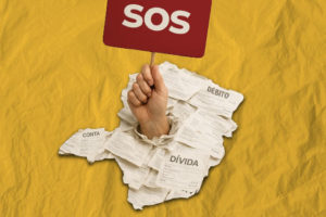 Uma pilha de papéis de dívidas, débitos e avisos está disposta sobre um fundo amarelo. Os papeis formam o mapa de Minas Gerais. De dentro do mapa, sai a mão de uma pessoa, que segura uma placa vermelha com a mensagem SOS. Conteúdo textual: Dívida com a União - Saiba por que Minas precisa aderir ao Propag e sobre os projetos em discussão na ALMG